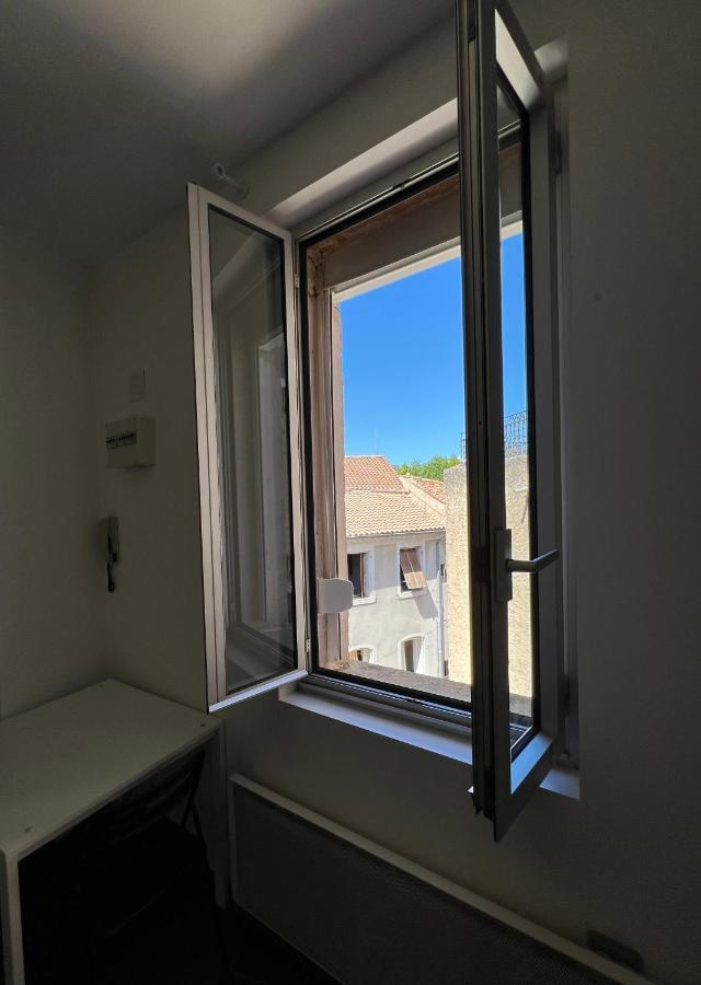 Cosy Studio Hyper Centre Avec Kitchenette & Climatisation Carpentras Exterior foto